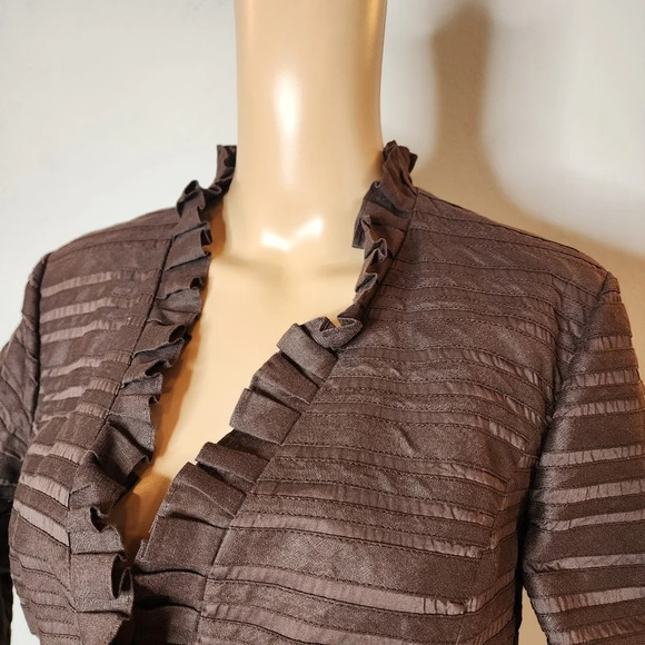 Lafayette 148 brown linen cotton ruffle blazer.  Women's size 14. - Picture 4 of 15